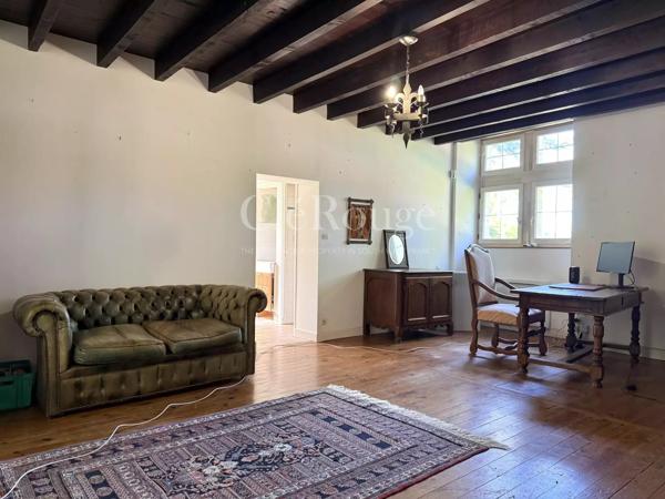 10 minutes de Marmande — Demeure du XVIIe siècle restaurée avec second logis, piscine et pigeonnier