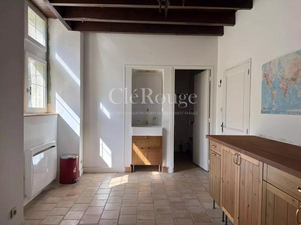 10 minutes de Marmande — Demeure du XVIIe siècle restaurée avec second logis, piscine et pigeonnier