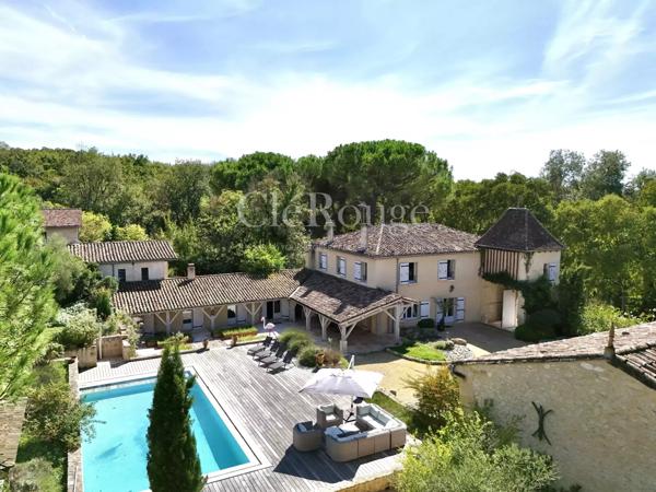 10 minutes de Marmande — Demeure du XVIIe siècle restaurée avec second logis, piscine et pigeonnier
