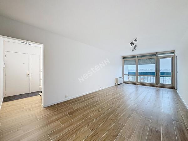 A vendre - Appartement T4 - 73m2 - 3 chambres - Place Jules Verne à Angers