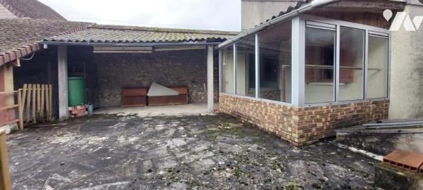 MAISON ANCIENNE sise à MONTARLOT