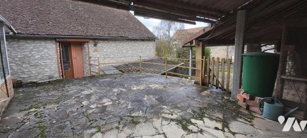 MAISON ANCIENNE sise à MONTARLOT