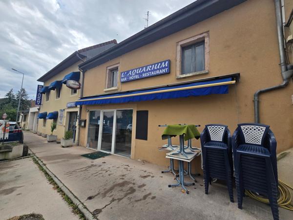 Immeuble hôtel-restaurant de 473 m² à Auxonne, 13 chambres