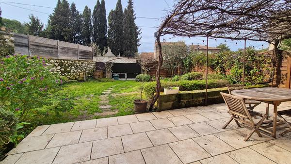 BARBENTANE - Maison de village rénovée 140 m2