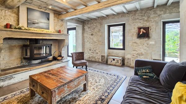 BARBENTANE - Maison de village rénovée 140 m2