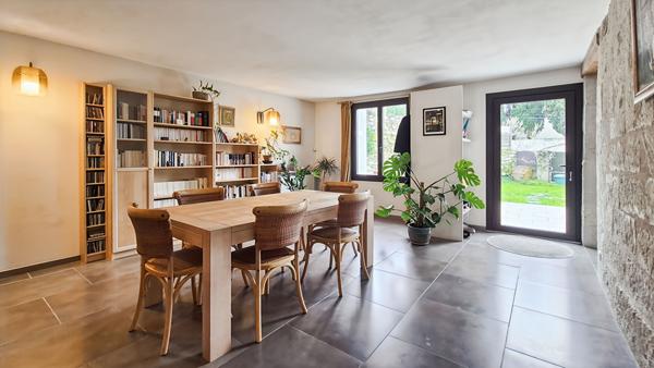 BARBENTANE - Maison de village rénovée 140 m2