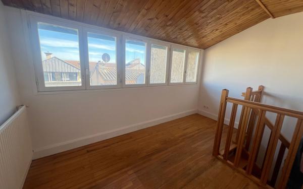 Appartement à louer    4 pièces •  La Voulte-sur-Rhône