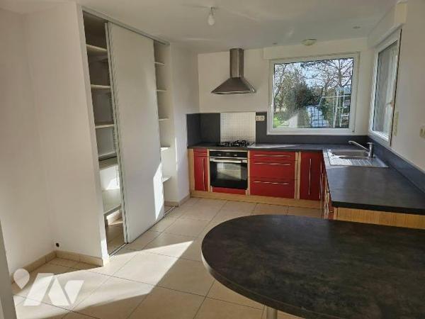 Saint-Coulomb, secteur de Tannée, au calme, proche plage Anse Duguesclin, maison de 2011, lumin...