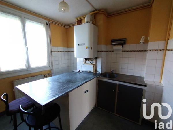 Appartement 3 pièces de 63 m² à Guingamp (22200)