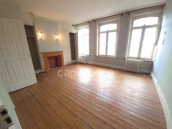 Maison de ville spacieuse - CENTRE VILLE