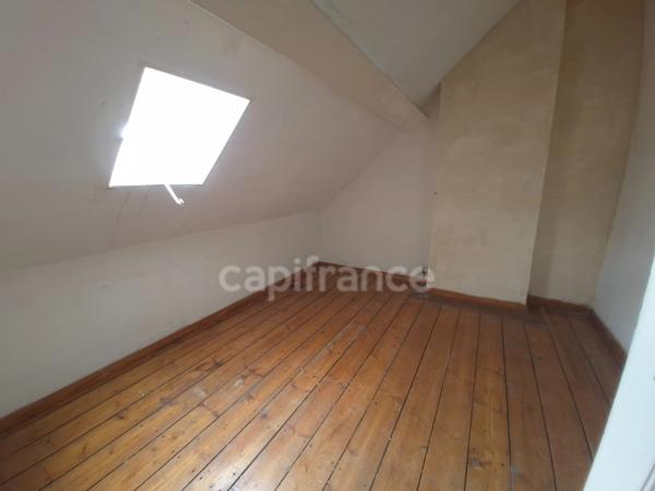 Maison de ville spacieuse - CENTRE VILLE