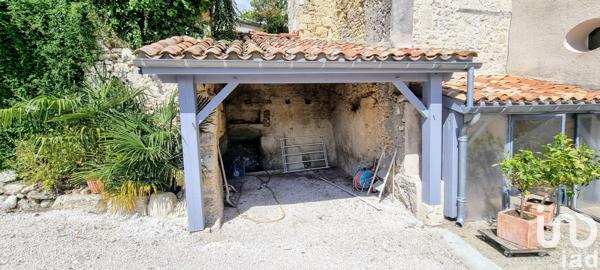 House for sale 8 rooms 215 m² Saint-Pierre-de-Clairac