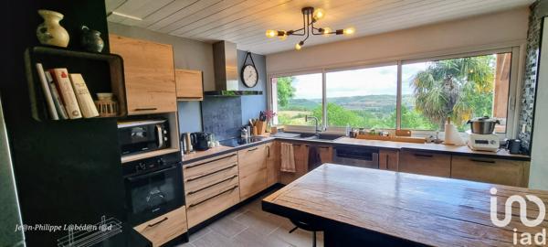 House for sale 8 rooms 215 m² Saint-Pierre-de-Clairac