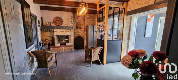 House for sale 8 rooms 215 m² Saint-Pierre-de-Clairac