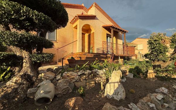 Maison à vendre    3 pièces • 96 m2 Saint-Génis-des-Fontaines