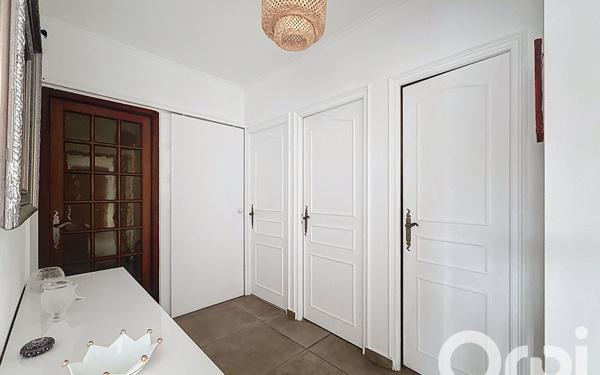 Maison à vendre    3 pièces • 96 m2 Saint-Génis-des-Fontaines