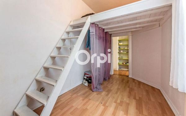 Appartement à vendre    1 pièce • 52 m2 Lille