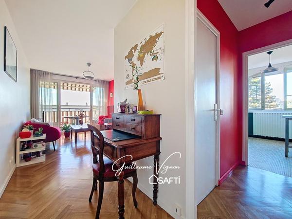 Joli T2 cosy lumineux proche commerces transports