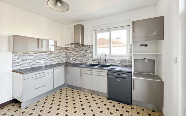 Maison à vendre    5 pièces • 119 m2 Boulazac