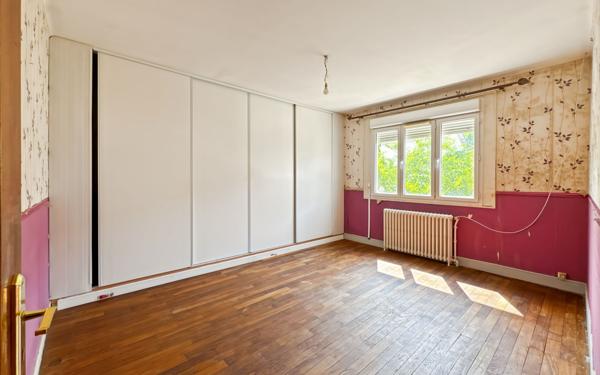 Maison à vendre    5 pièces • 119 m2 Boulazac