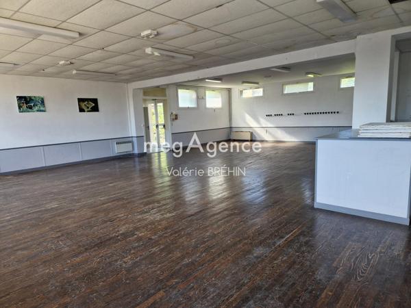 Immeuble à HAMBERS, 53160 - 342m²