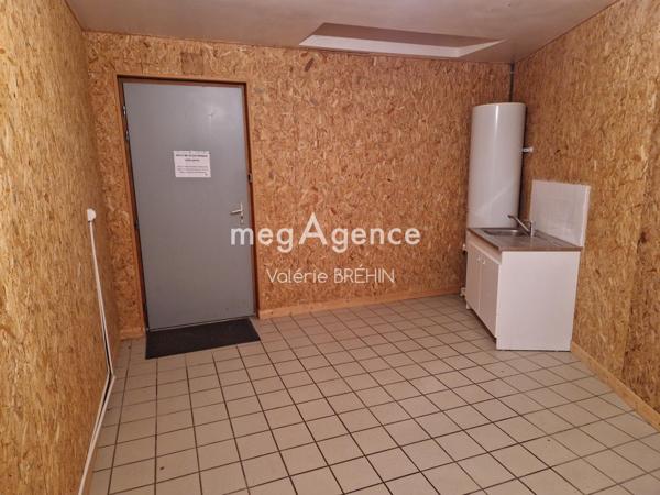 Immeuble à HAMBERS, 53160 - 342m²