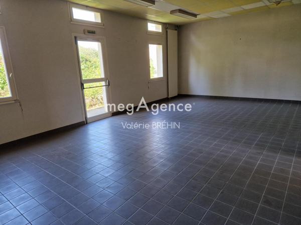 Immeuble à HAMBERS, 53160 - 342m²