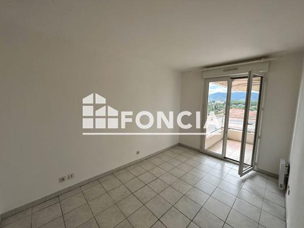 Location Appartement 2 pièces 36.99 m² - 604 AV. GEORGES POMPIDOU Le Cannet 06110