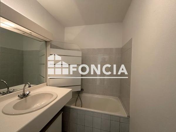 Location Appartement 2 pièces 36.99 m² - 604 AV. GEORGES POMPIDOU Le Cannet 06110