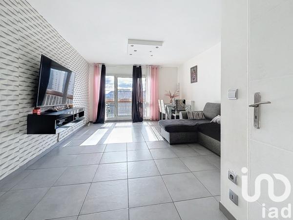 Appartement 3 pièces de 66 m² à Le Pont-de-Claix (38800)