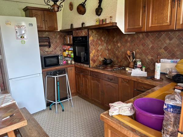 MAISON 3 CHAMBRES-GARAGE-VERANDA-SOUS SOL COMPLET ARRAS