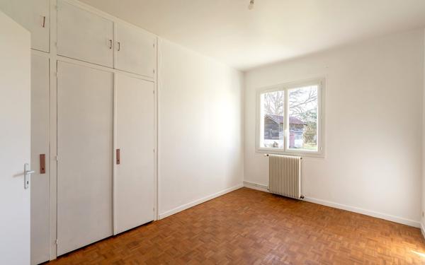 Maison à vendre    5 pièces •  Sainte-Eulalie-en-Born