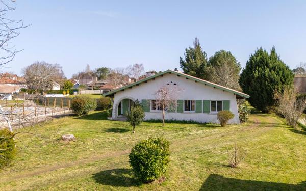 Maison à vendre    5 pièces •  Sainte-Eulalie-en-Born