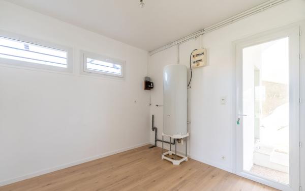 Maison à vendre    5 pièces •  Sainte-Eulalie-en-Born