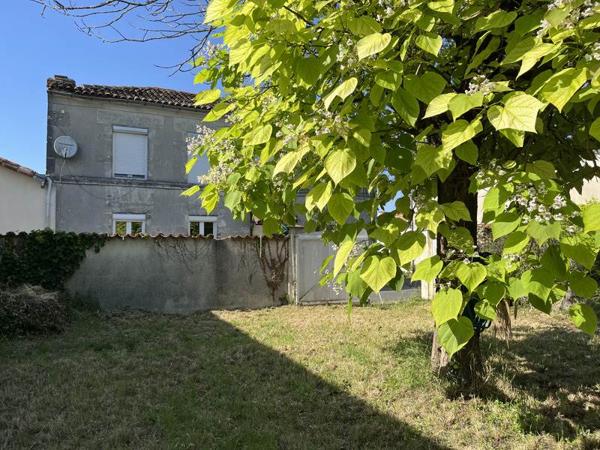 Maison à vendre 127 680 € Merpins 4 p 110 m² DPE C
