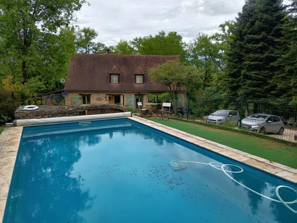 Maison Familiale avec gîte et piscine