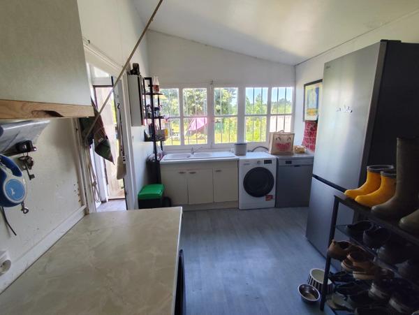 Joli cottage de 3 chambres avec grand jardin et grange, près de Civray