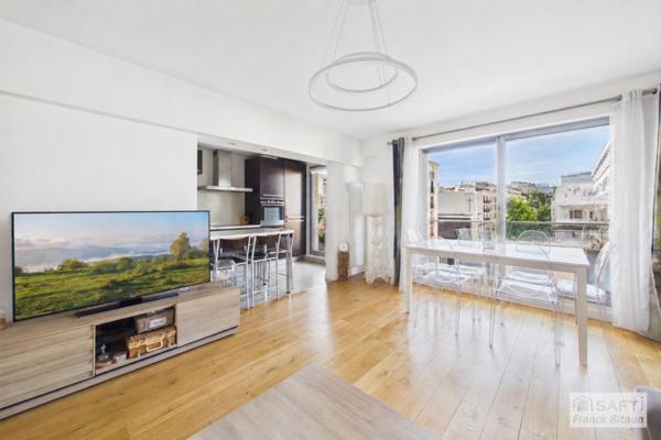 4 PIÈCES MODERNE SANS VIS-À-VIS AVEC BALCON, CAVE ET PARKING.