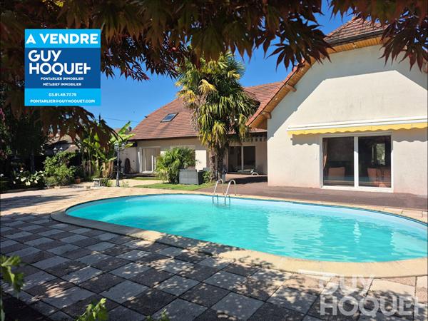 A VENDRE MAISON TERRAIN PISCINE 2 GARAGES
