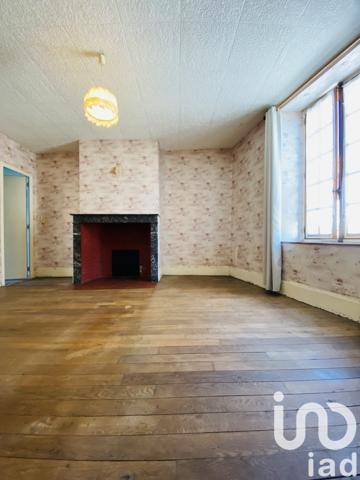 Maison de village 5 pièces de 154 m² à Falaise (08400)