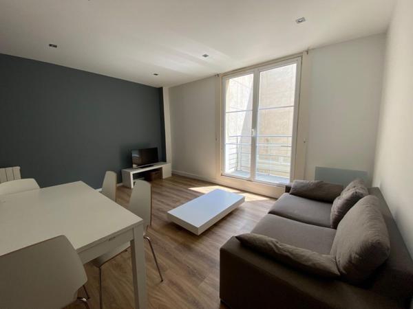A LOUER : T3 à LILLE • Vieux lille • 1 270 € CC • Réf. G574