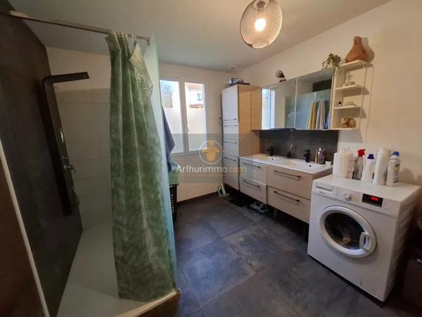 Vente                                                      Maison
                        
                     5 pièces                      102 m2                     à Pommeuse