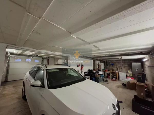 Vente                                                      Maison
                        
                     5 pièces                      102 m2                     à Pommeuse