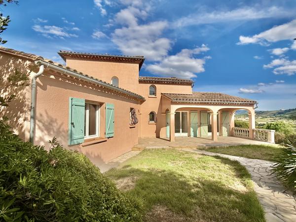 Élégante villa avec vues panoramiques, piscine et jardin méditerranéen – Limoux
