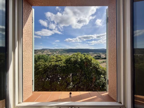 Élégante villa avec vues panoramiques, piscine et jardin méditerranéen – Limoux