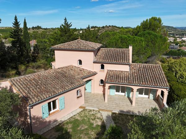 Élégante villa avec vues panoramiques, piscine et jardin méditerranéen – Limoux