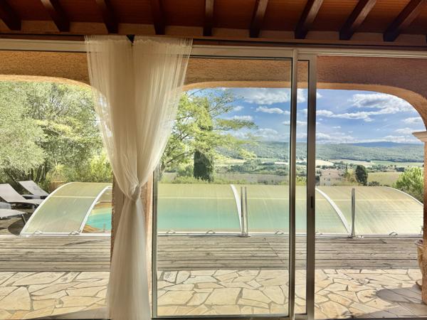 Élégante villa avec vues panoramiques, piscine et jardin méditerranéen – Limoux