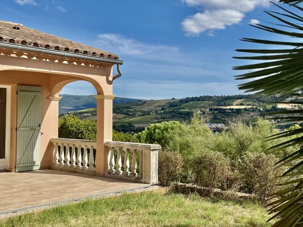 Élégante villa avec vues panoramiques, piscine et jardin méditerranéen – Limoux