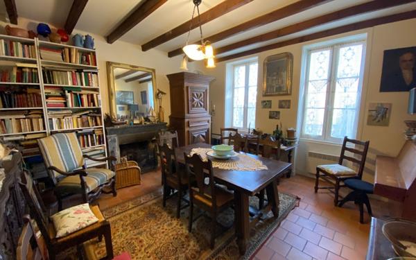 Maison à vendre    6 pièces •  Les Mathes