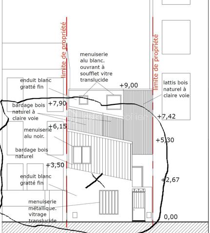 Actuellement compris sur une parcelle contenant une maison rénovée en fond de cour
Garage / Hangar constructible donnant sur rue, permis modificatif accordé. Il reste juste le bornage a effectuer pour la création du lot.
A 5 min du métro Croix de Chavaux, opportunité rare de construire une maison de ville d'environ 60/70m² en R+1 !!!